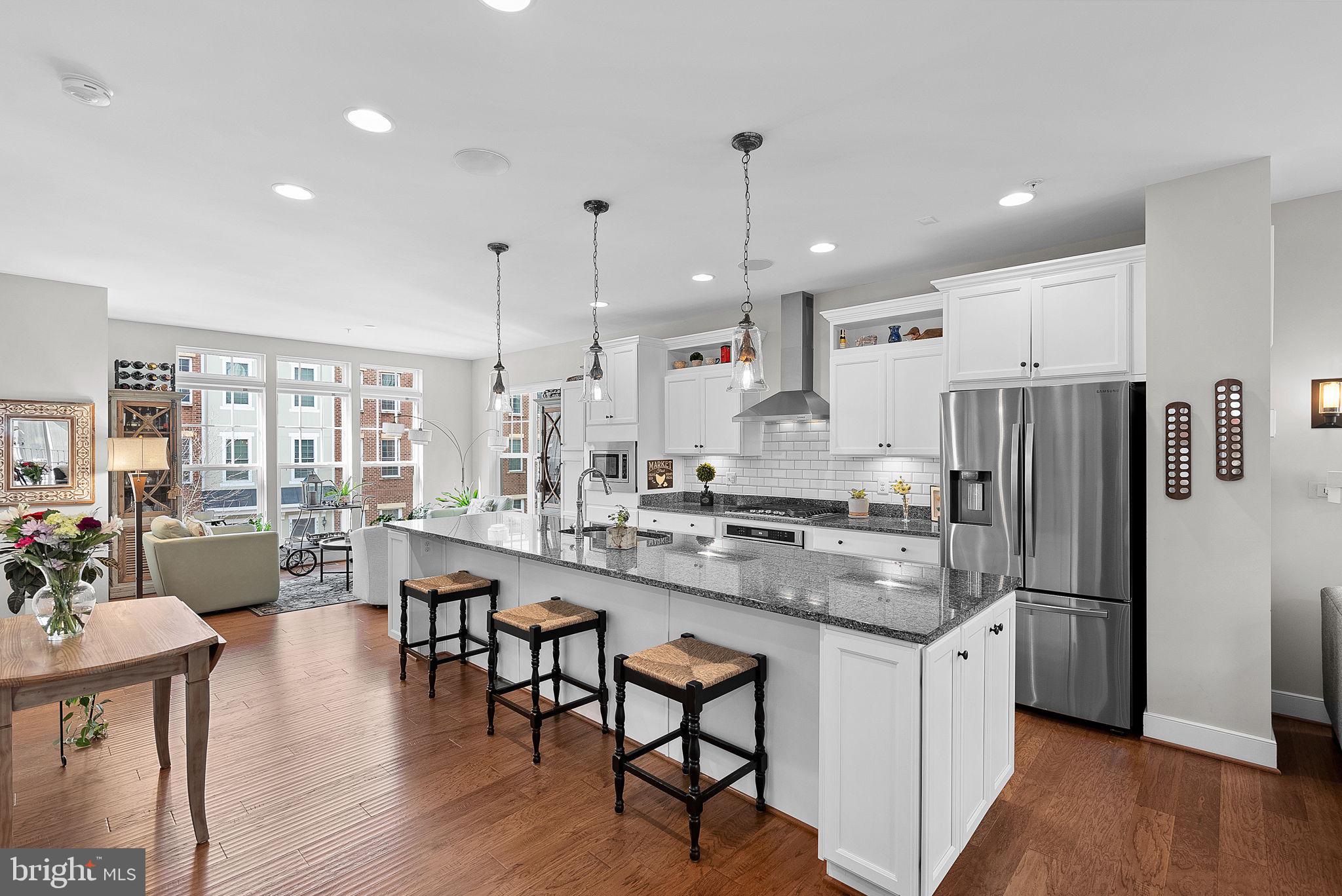 480 Kornblau Terrace SE