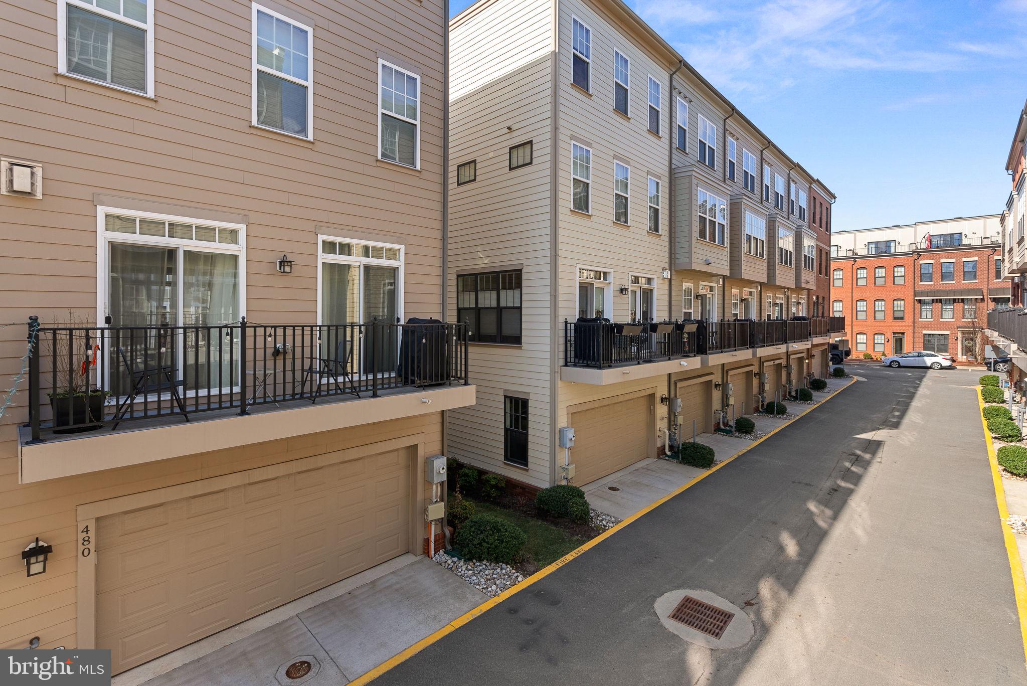 480 Kornblau Terrace SE