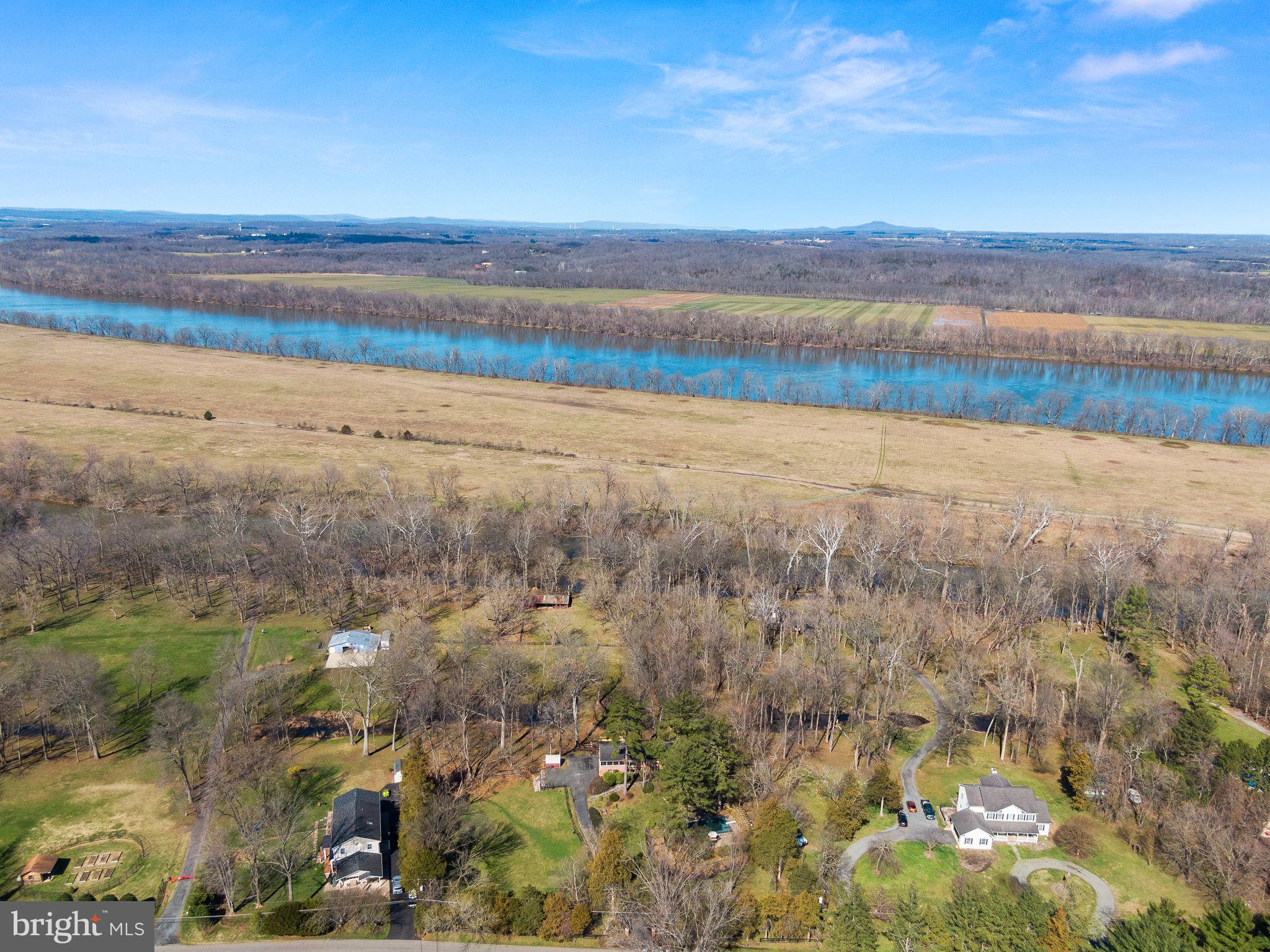 19649 Youngs Cliff Rd
