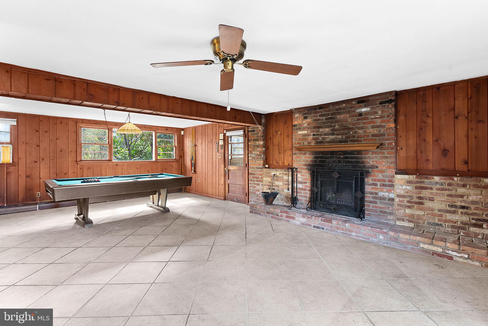 19649 Youngs Cliff Rd