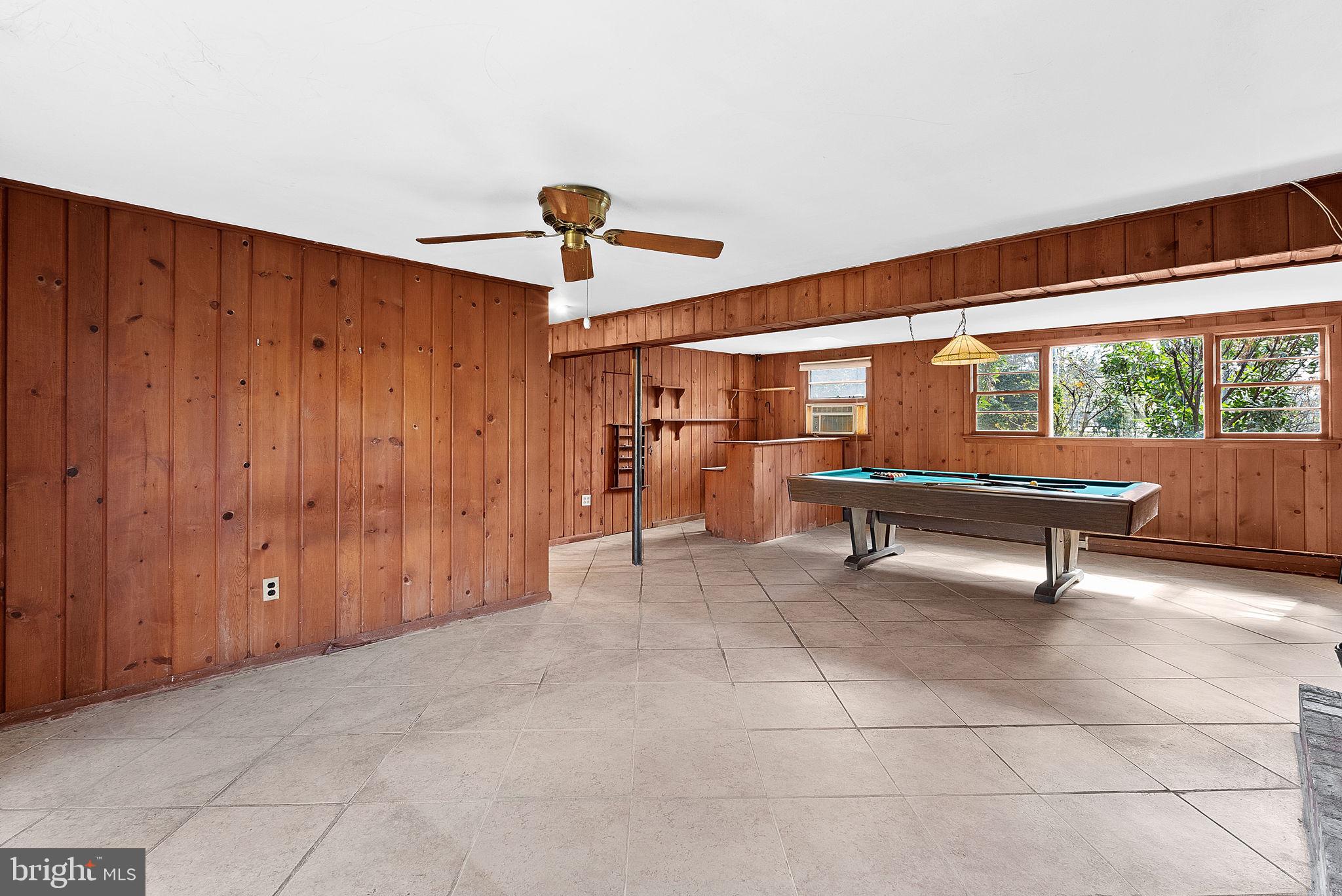 19649 Youngs Cliff Rd