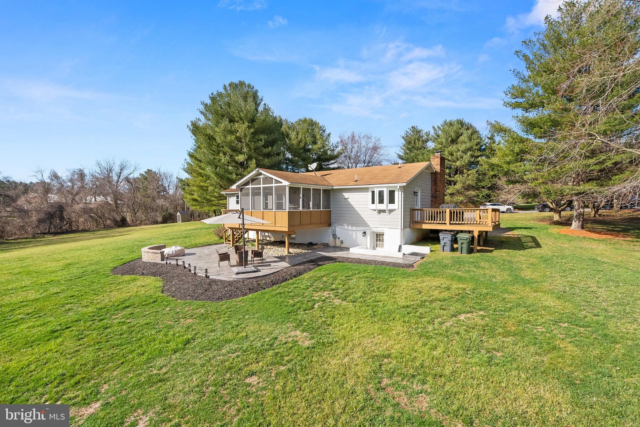38219 Adams Ct