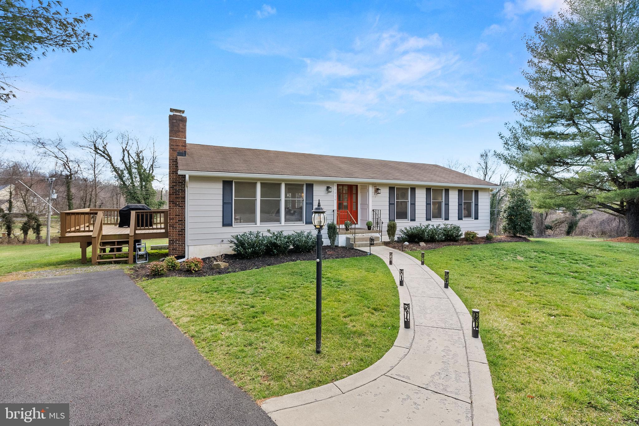 38219 Adams Ct