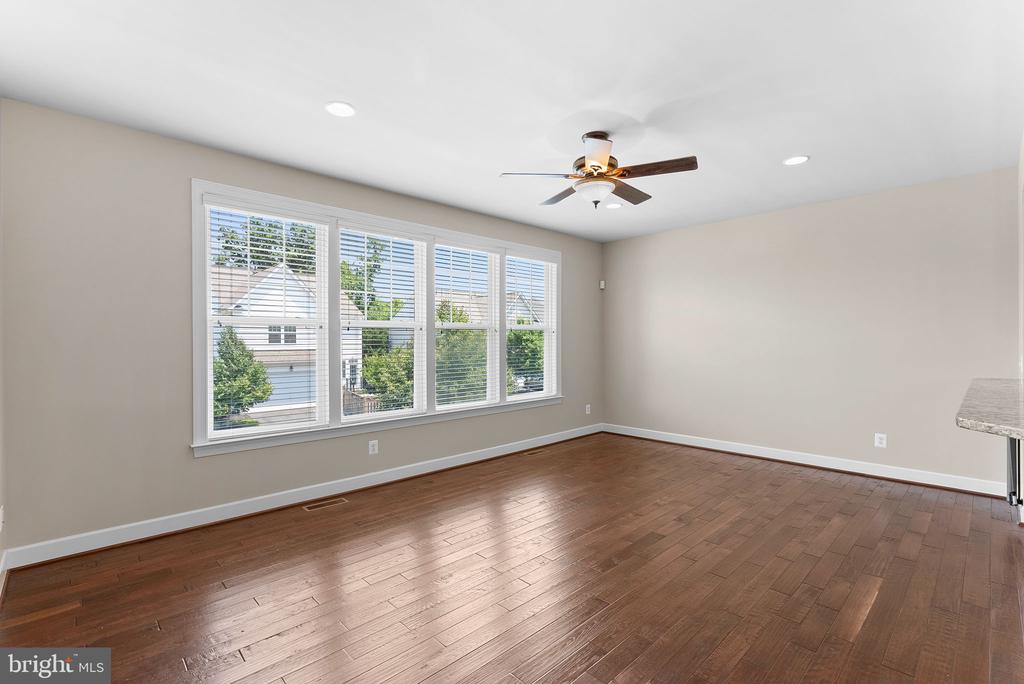 40992 Indigo Pl