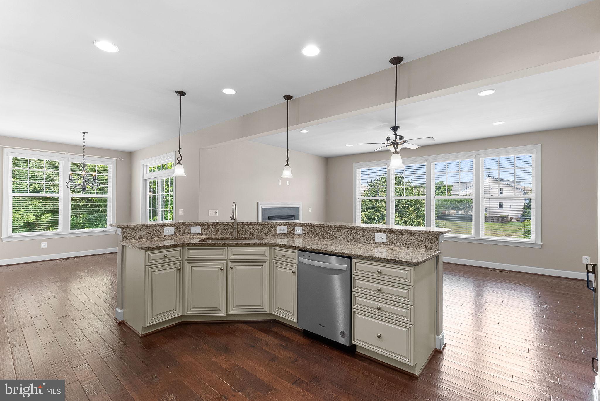 40992 Indigo Pl