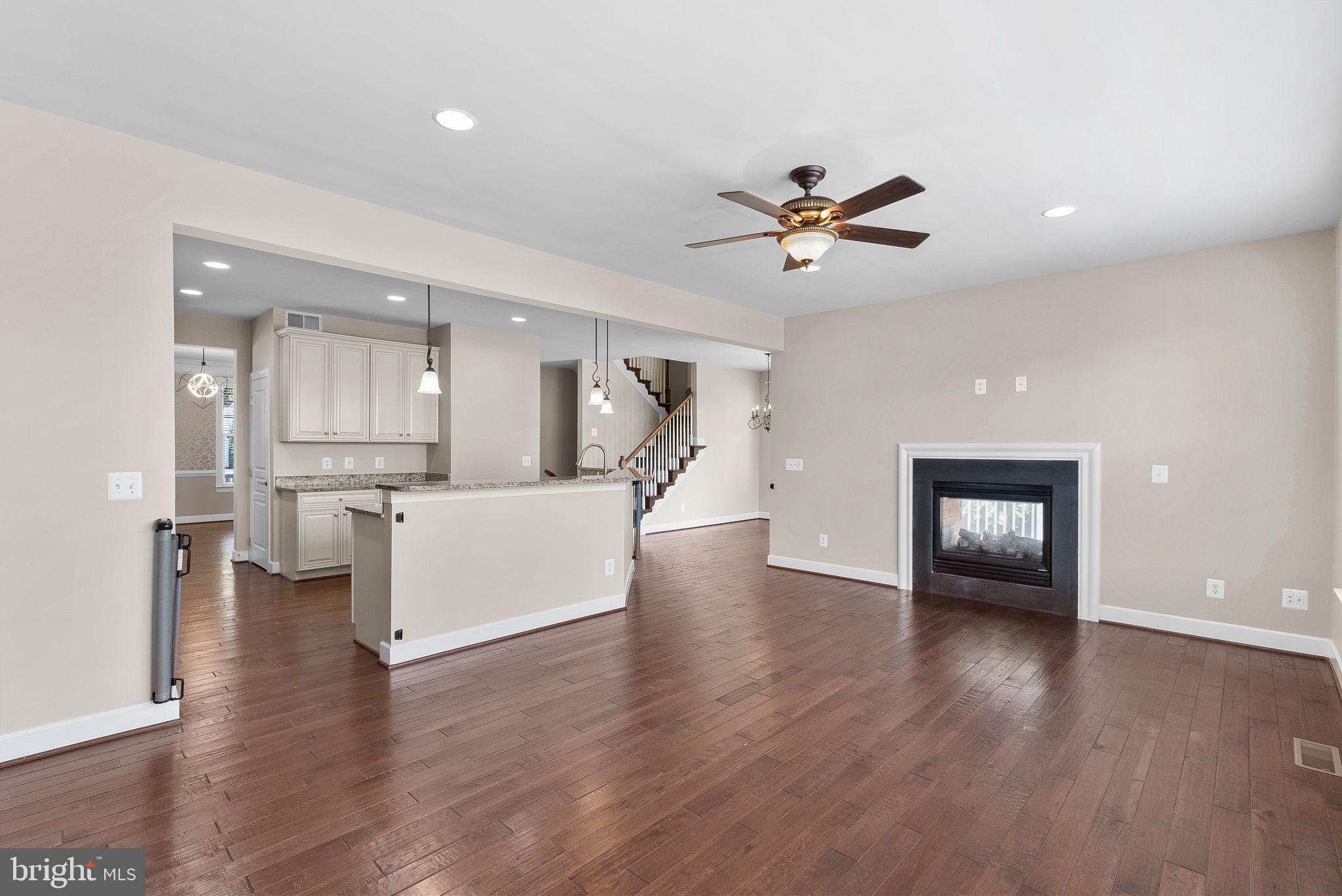 40992 Indigo Pl