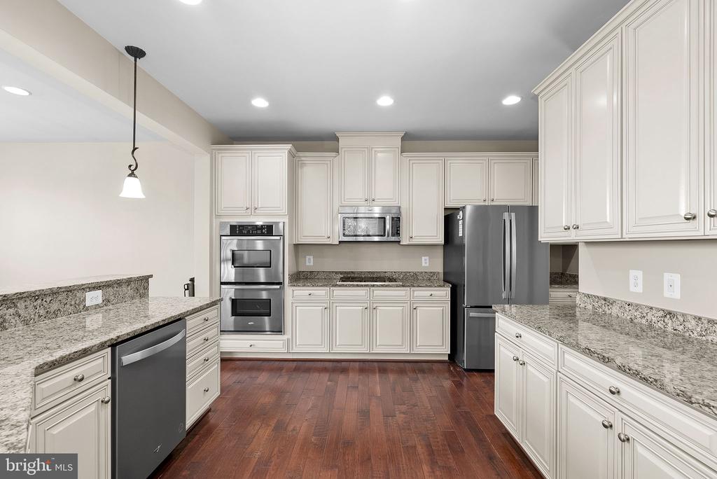 40992 Indigo Pl