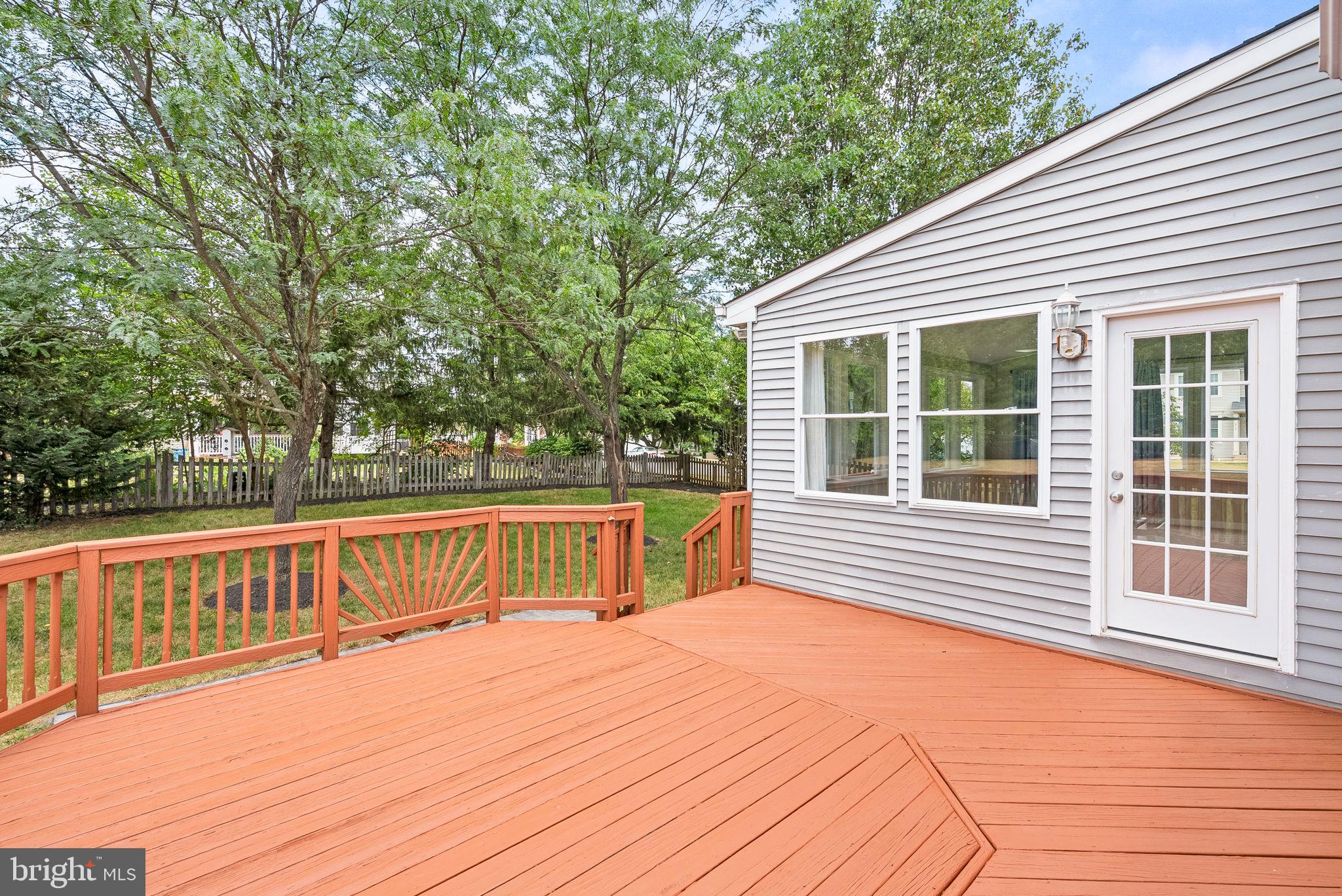 602 Brian Thomas Ct SE