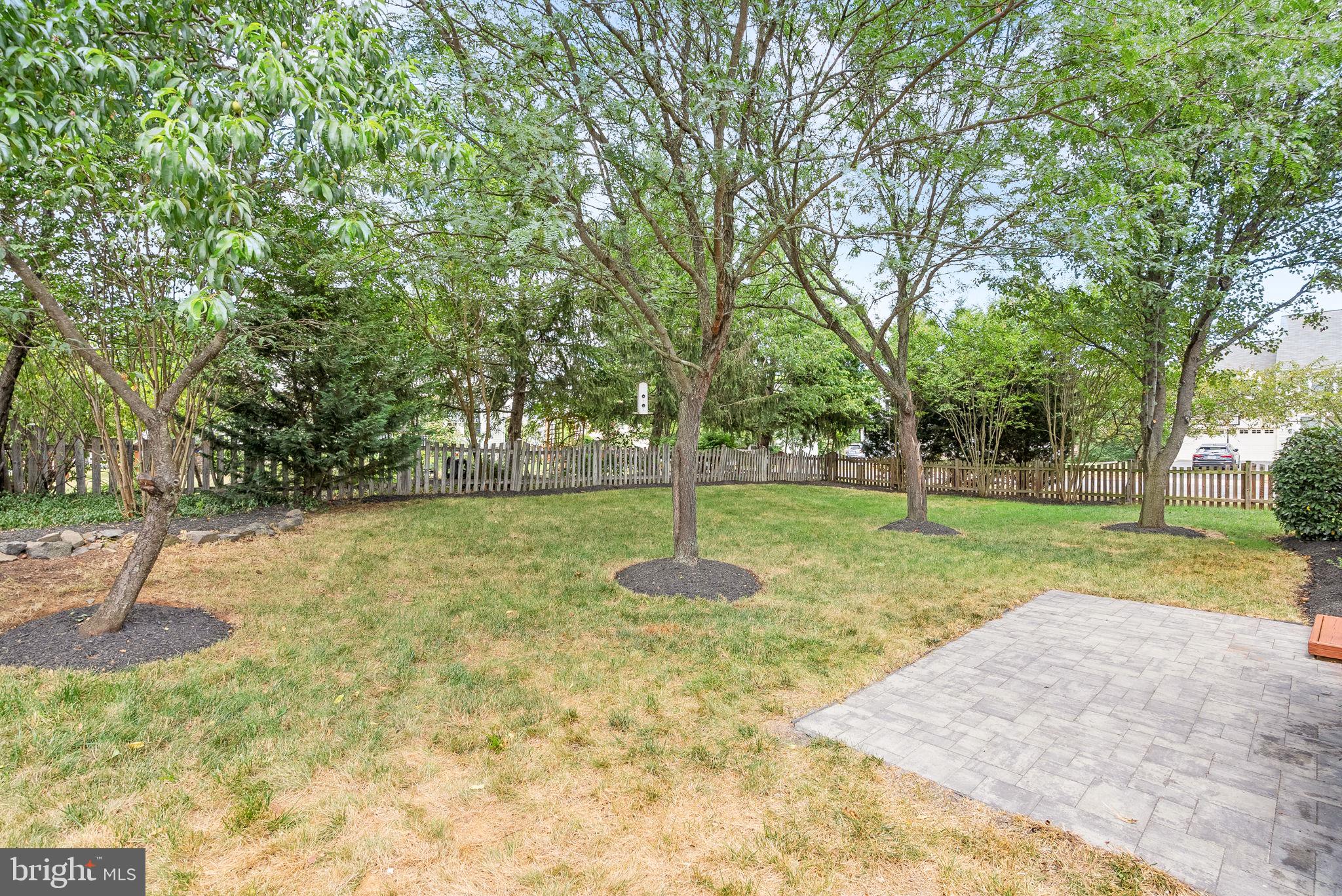 602 Brian Thomas Ct SE