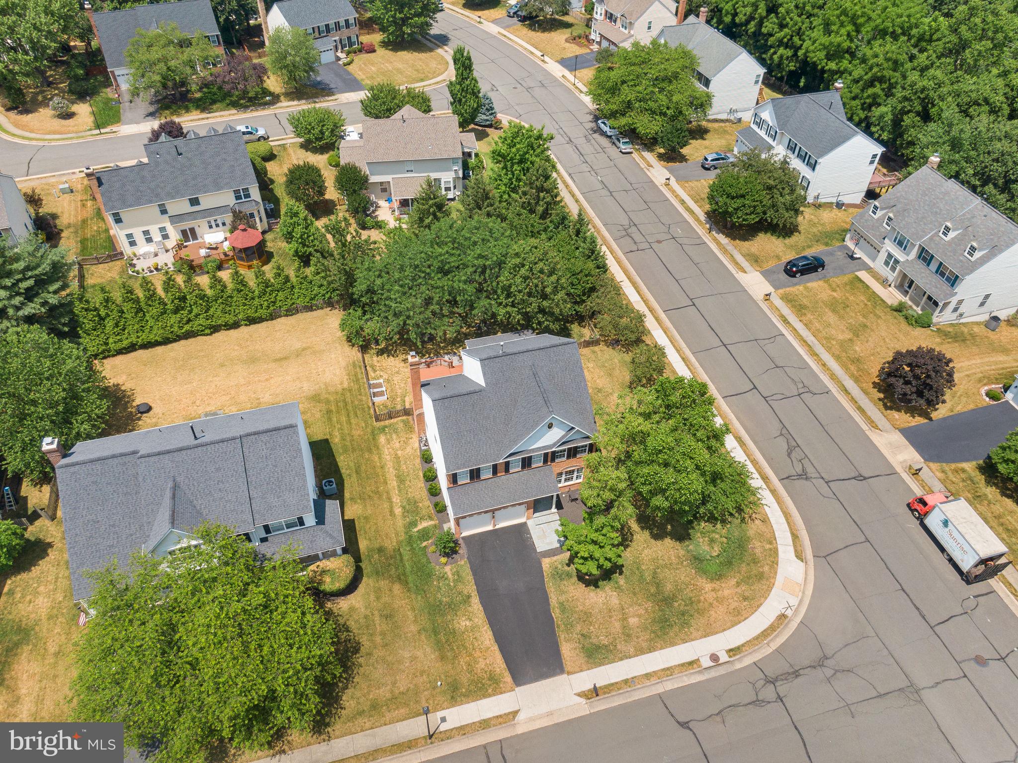 602 Brian Thomas Ct SE