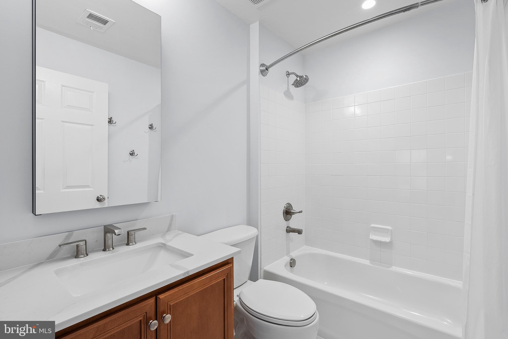 218 MISTY POND TER