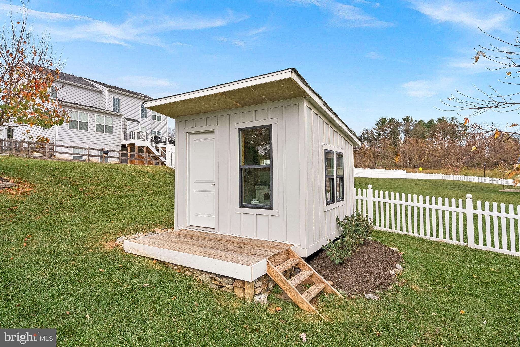 8 Ramsdell Ct