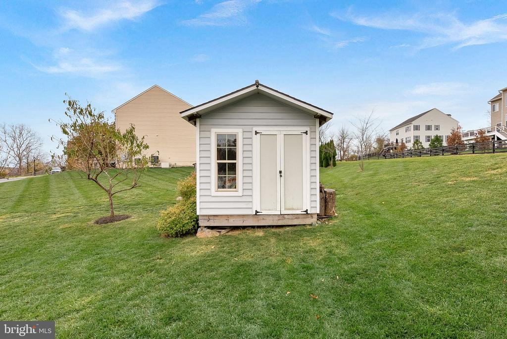 8 Ramsdell Ct