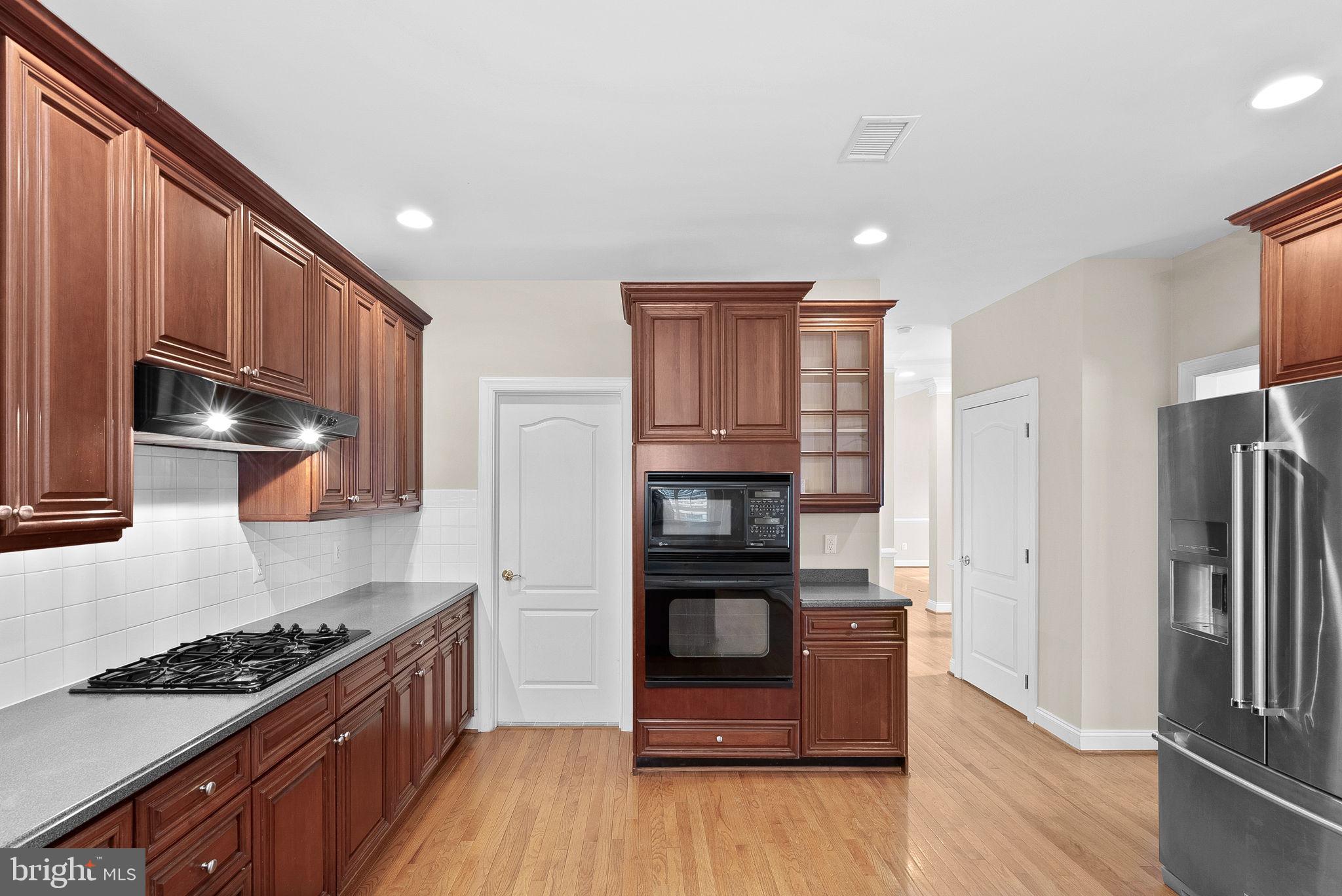 20043 VALHALLA SQ