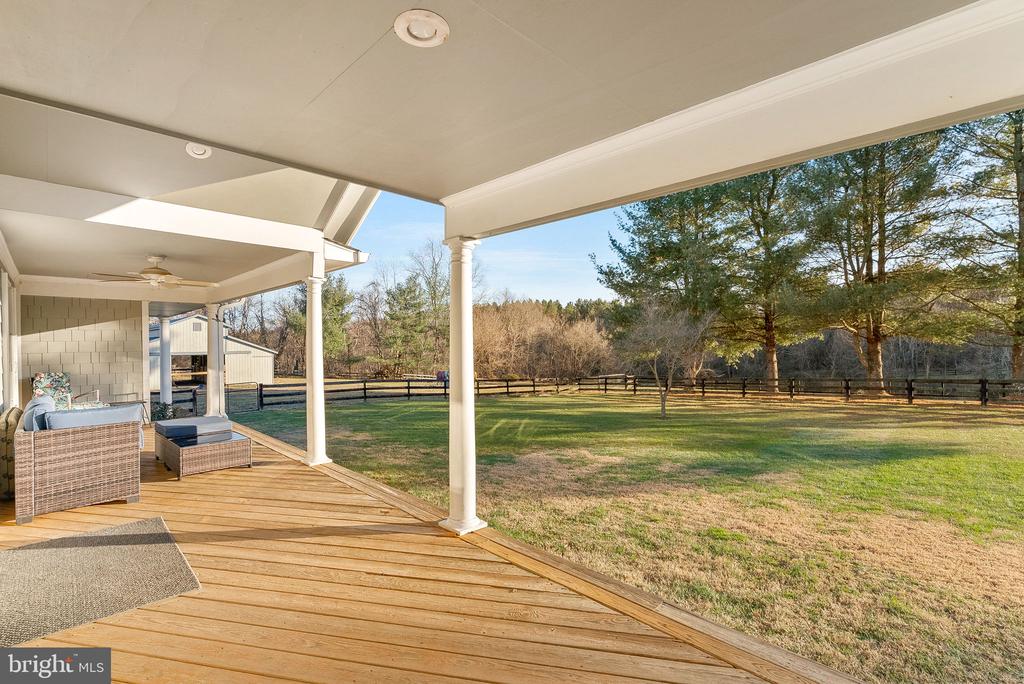 39586 Froggatt Ln