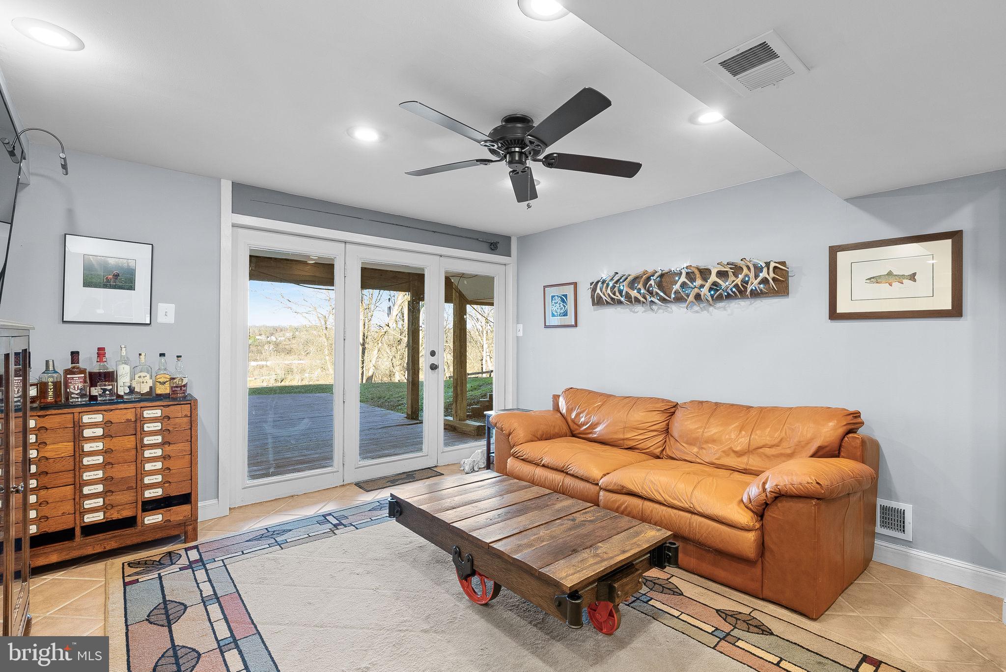 39586 Froggatt Ln