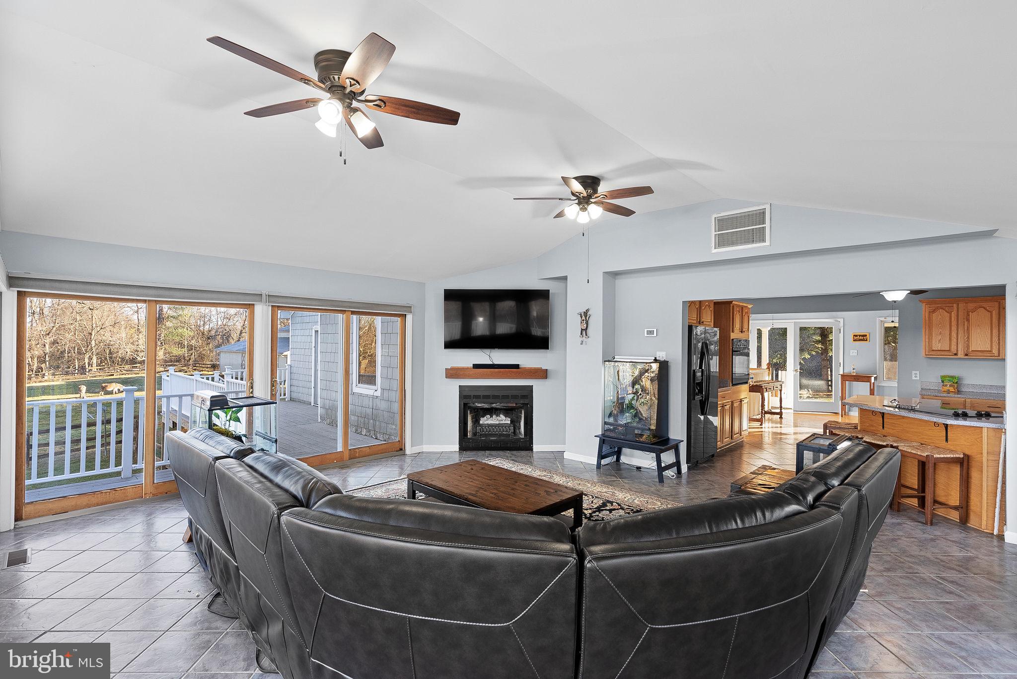 39586 Froggatt Ln
