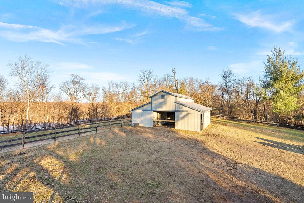 39586 Froggatt Ln