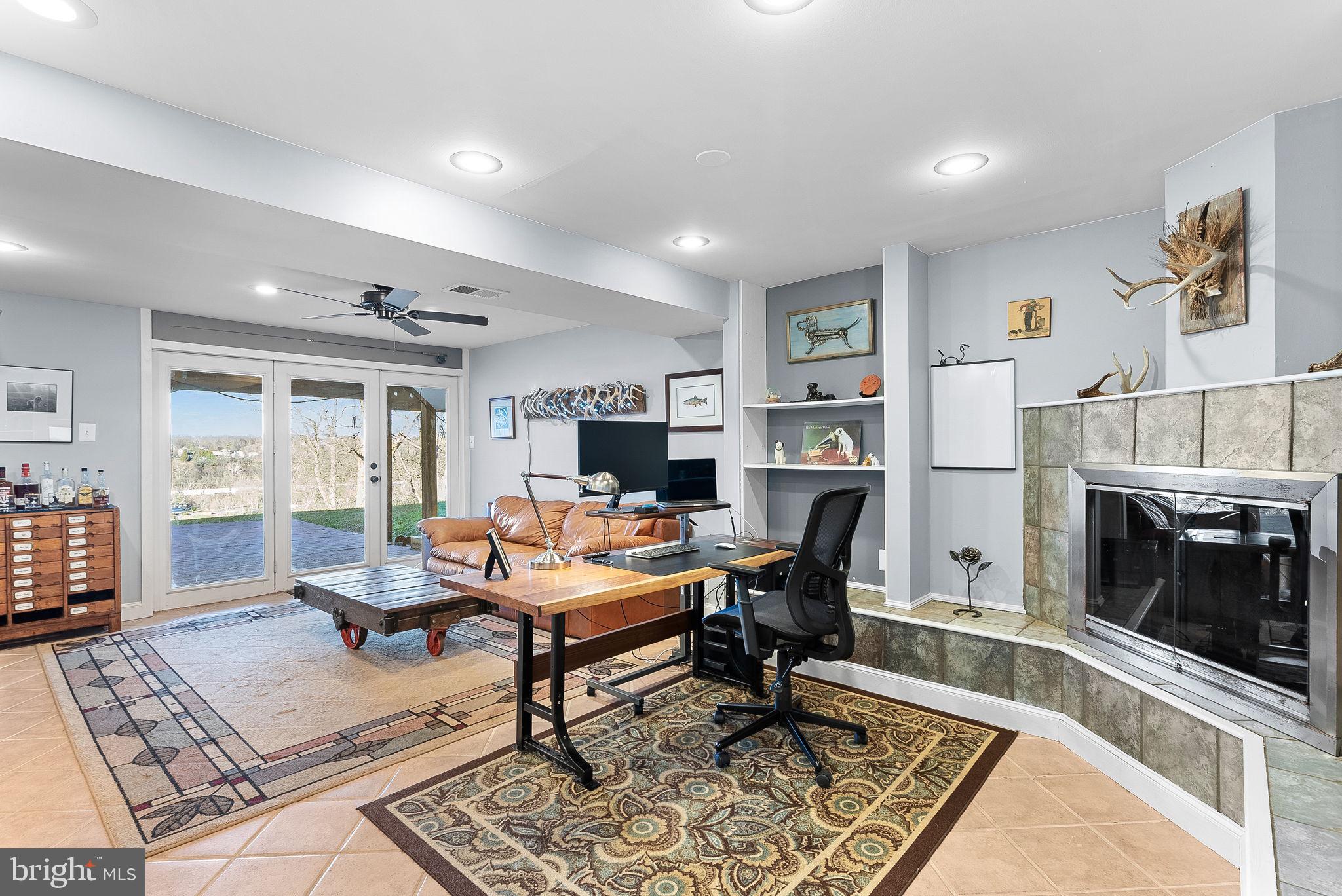 39586 Froggatt Ln
