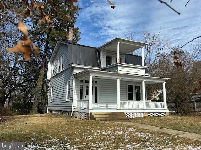 421 W Main St W