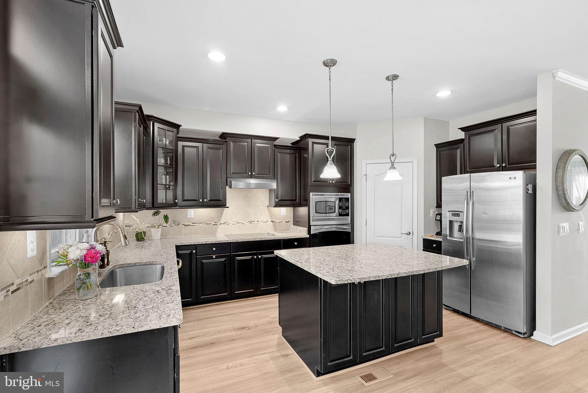 40418 Toucan Way