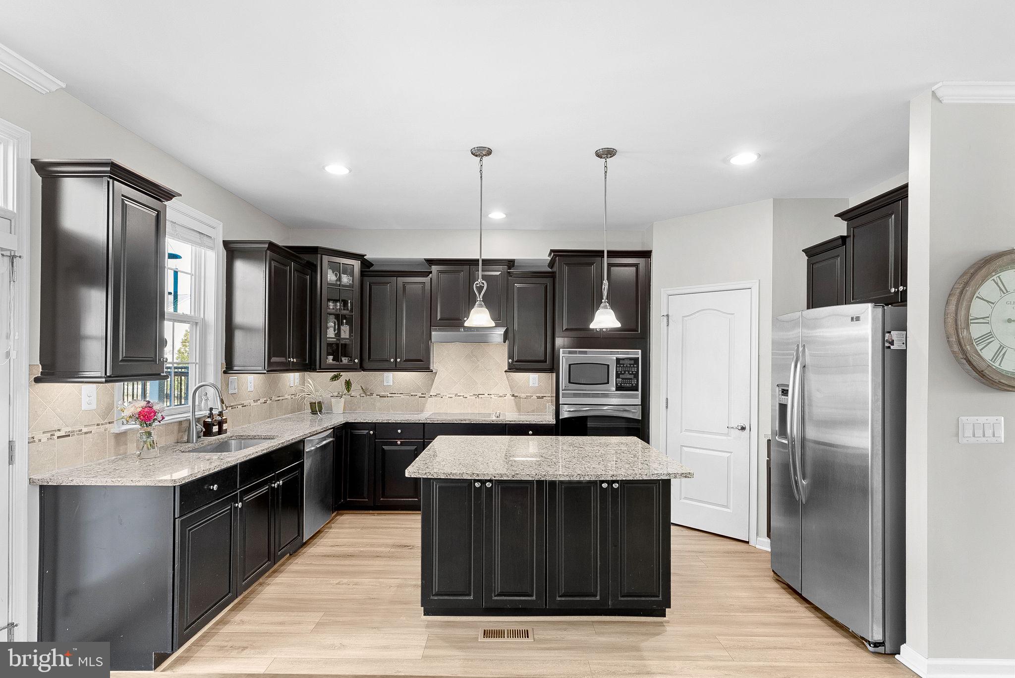 40418 Toucan Way