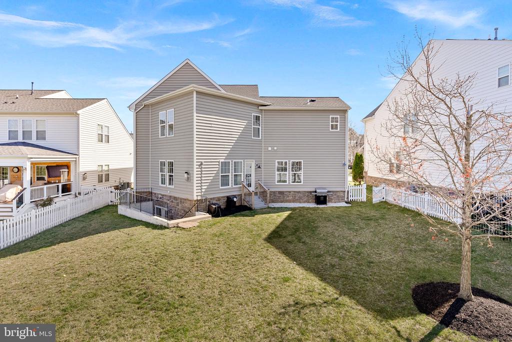 23388 Minerva Dr