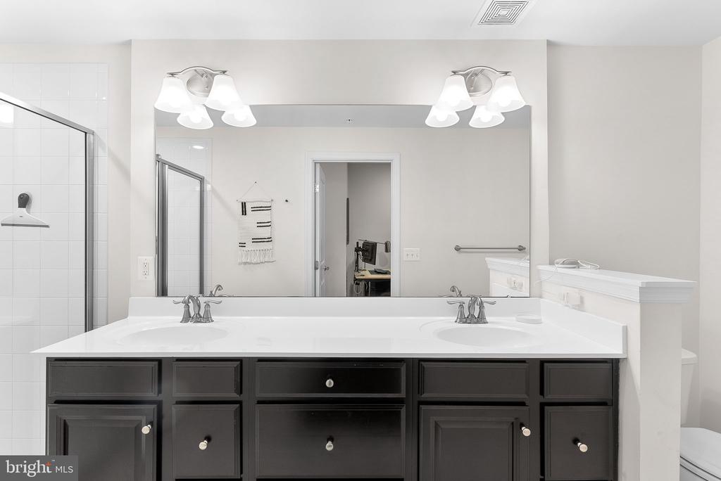 283 High Rail Ter SE
