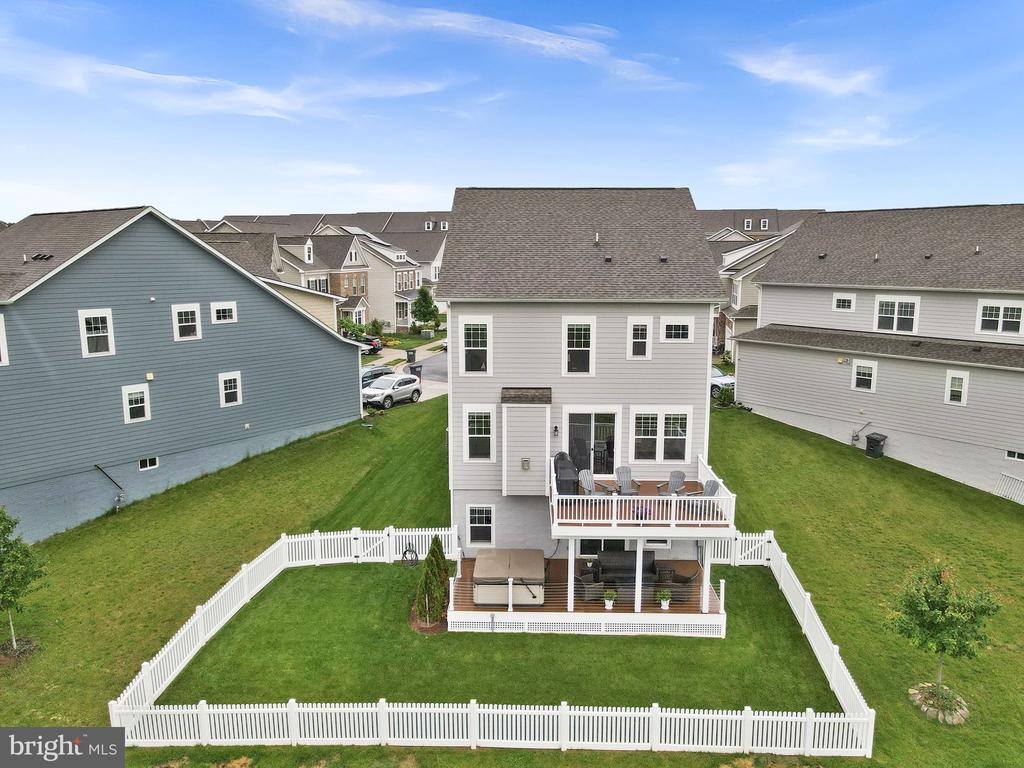 19253 Running Spring Ct