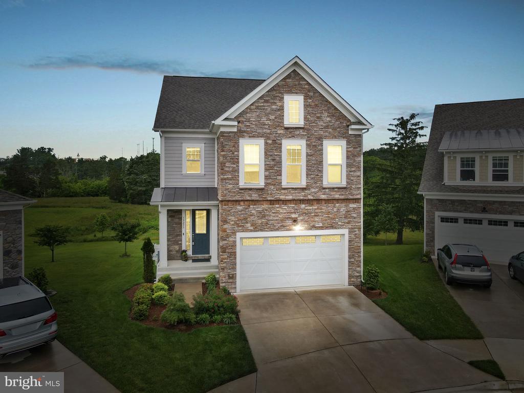 19253 Running Spring Ct