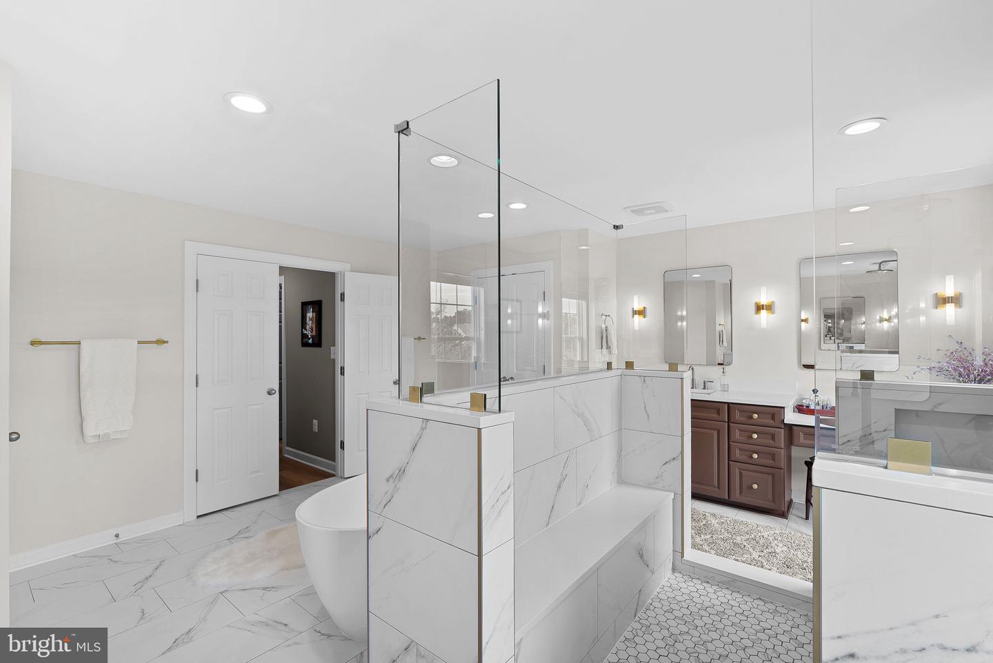 22415 Conservancy Dr