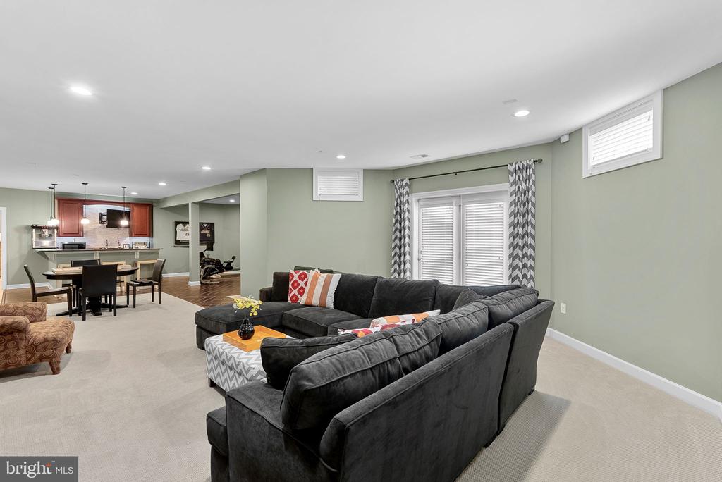 22415 Conservancy Dr