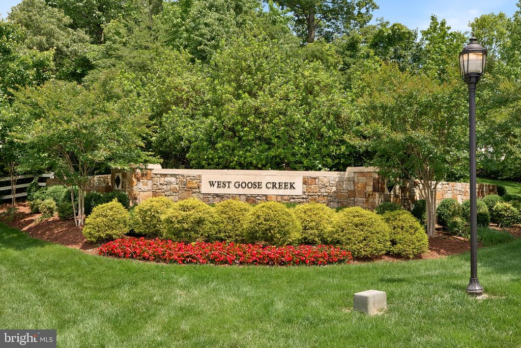 43252 OVERVIEW PLACE