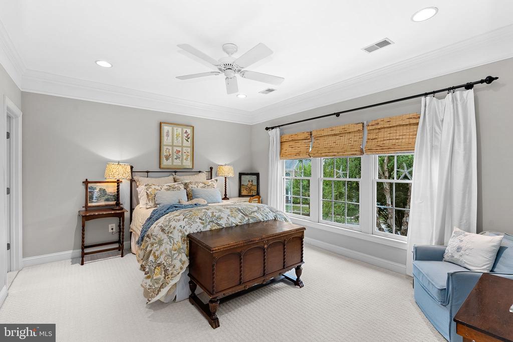 43252 OVERVIEW PLACE