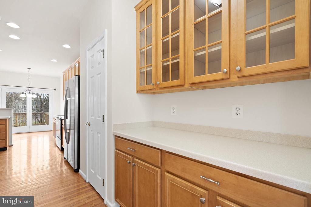 128 IVY HILLS TERRACE