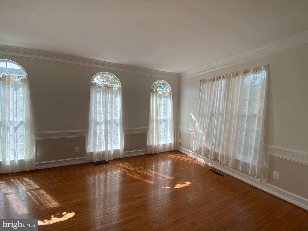 128 IVY HILLS TERRACE