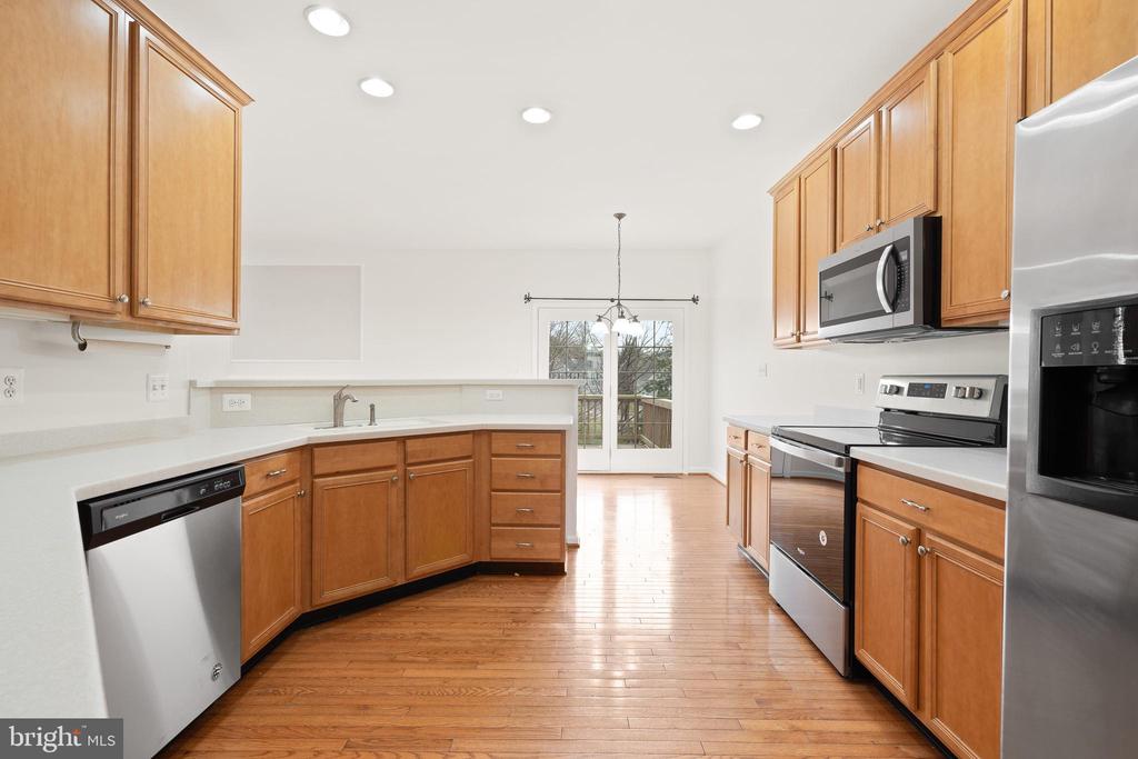 128 IVY HILLS TERRACE