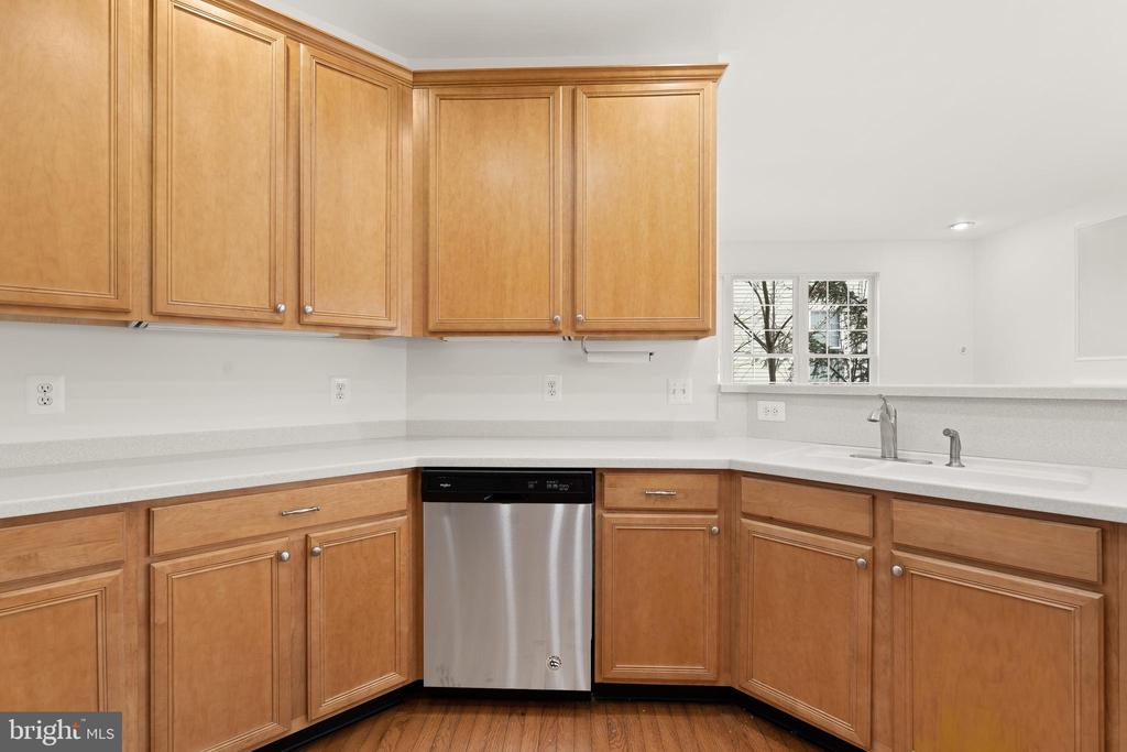 128 IVY HILLS TERRACE