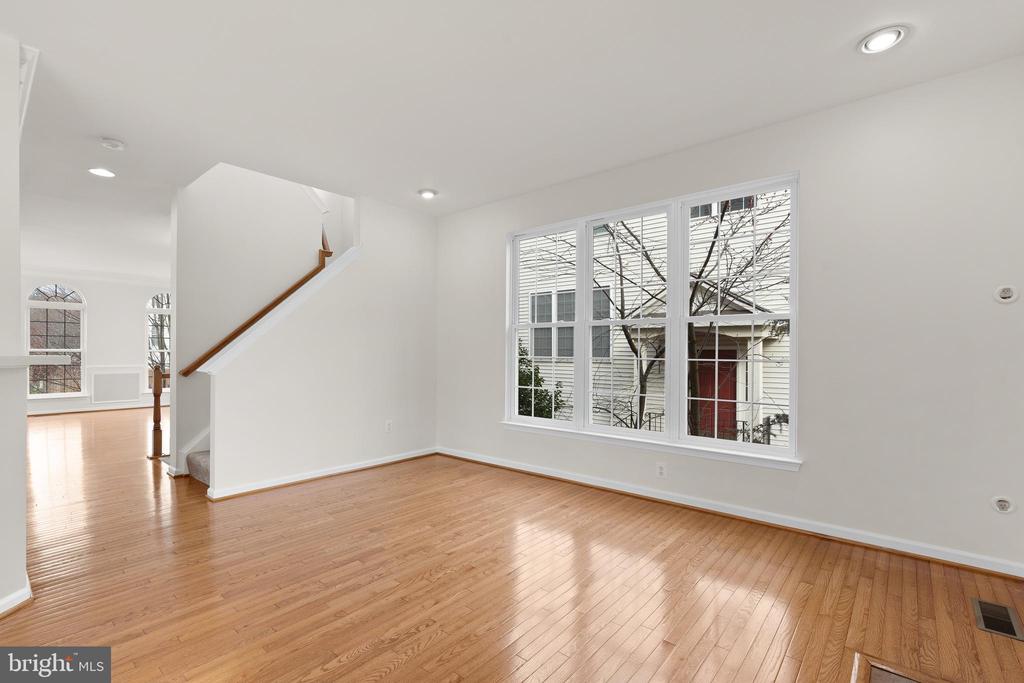 128 IVY HILLS TERRACE