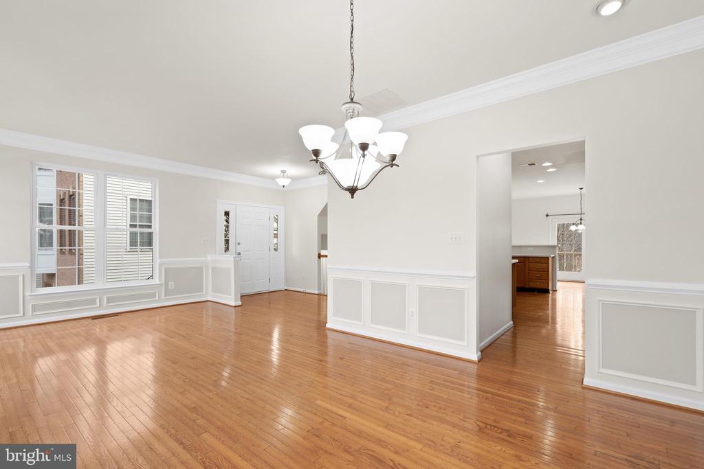 128 IVY HILLS TERRACE