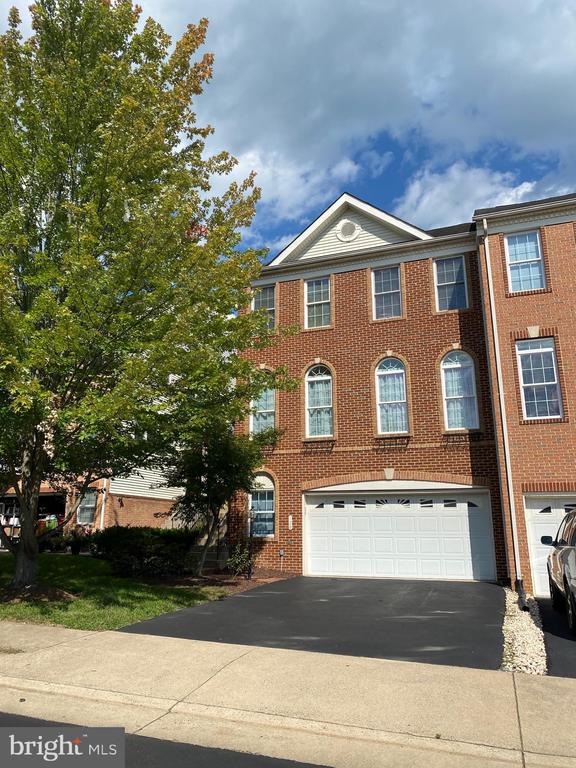 128 IVY HILLS TERRACE