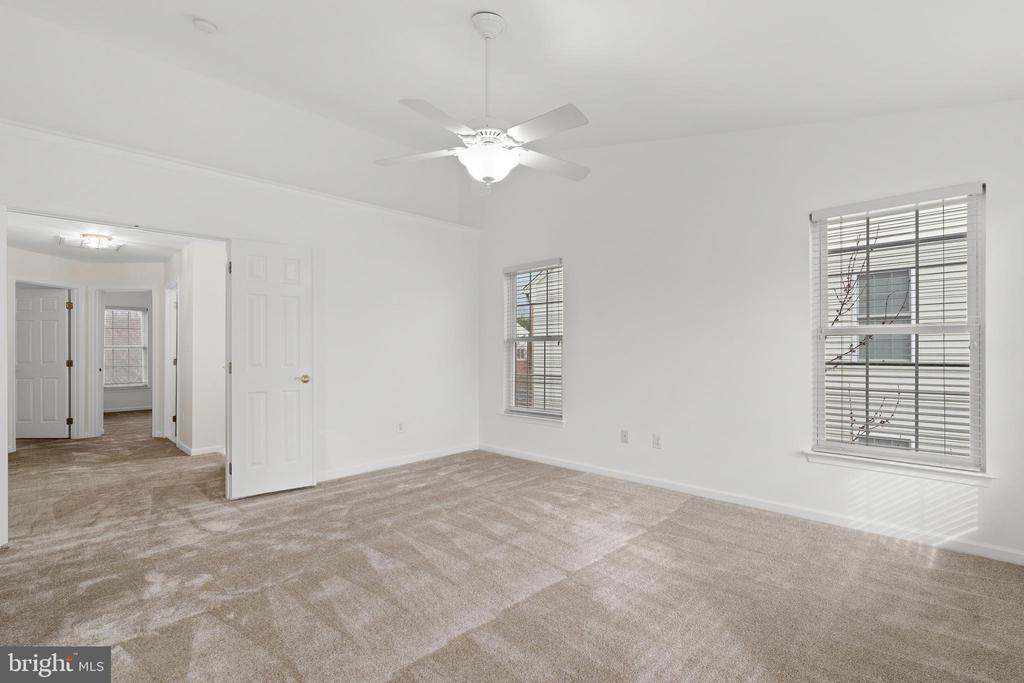 128 IVY HILLS TERRACE