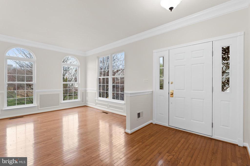 128 IVY HILLS TERRACE