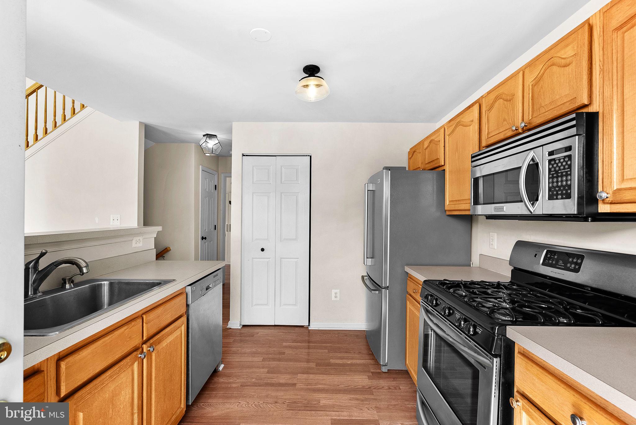 43374 GREYSWALLOW TERRACE