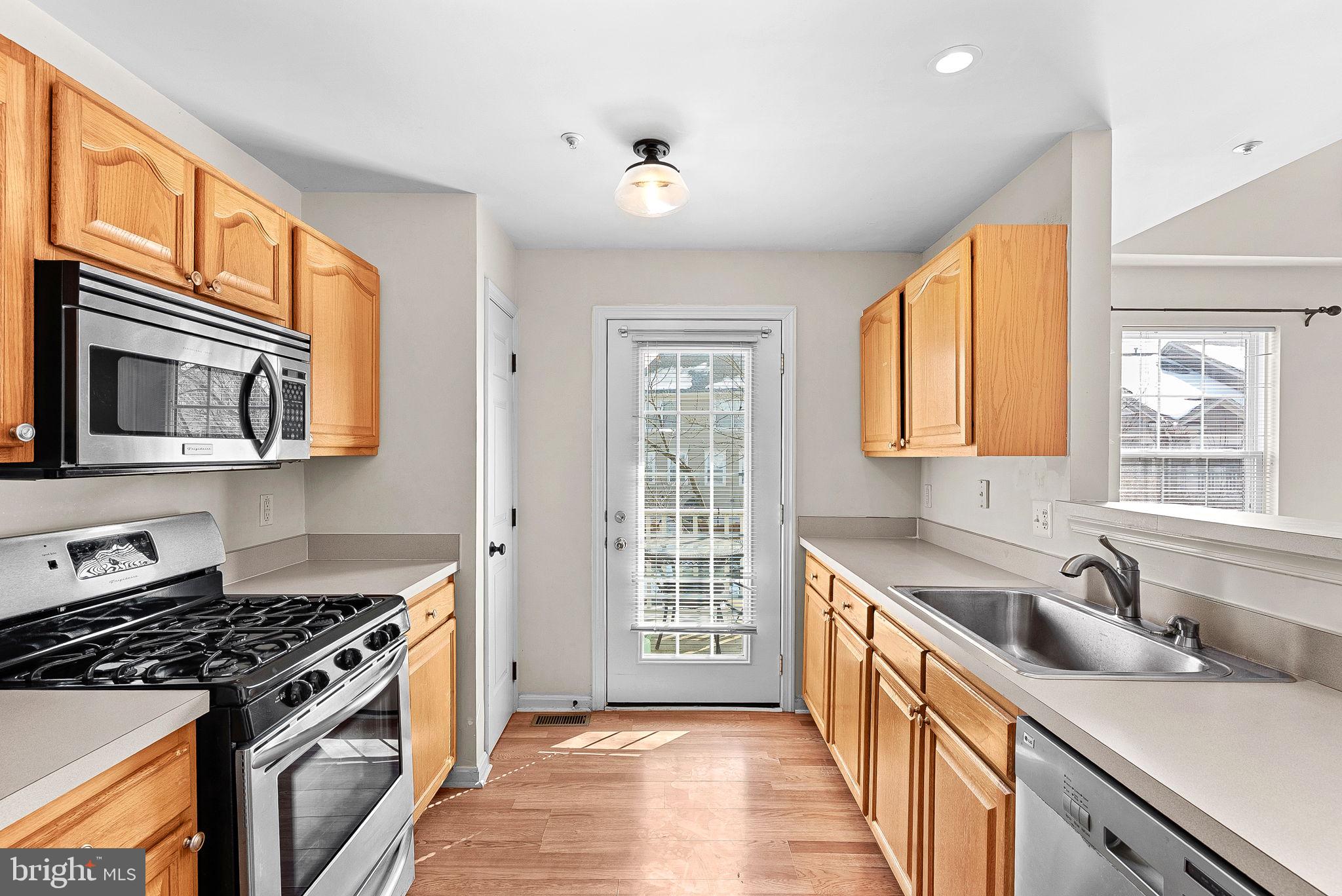 43374 GREYSWALLOW TERRACE