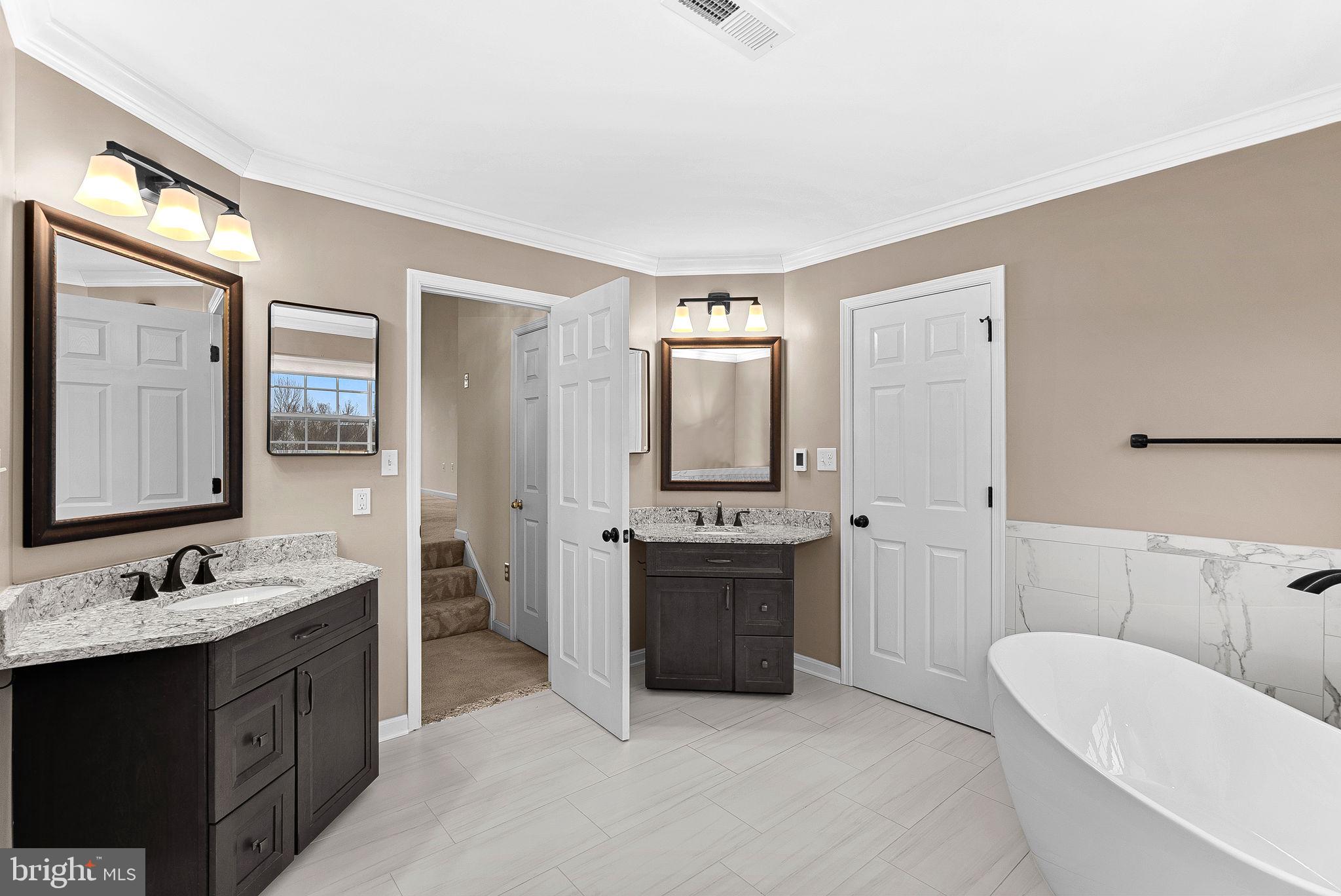 1616 CANDLEWOOD PLACE NE