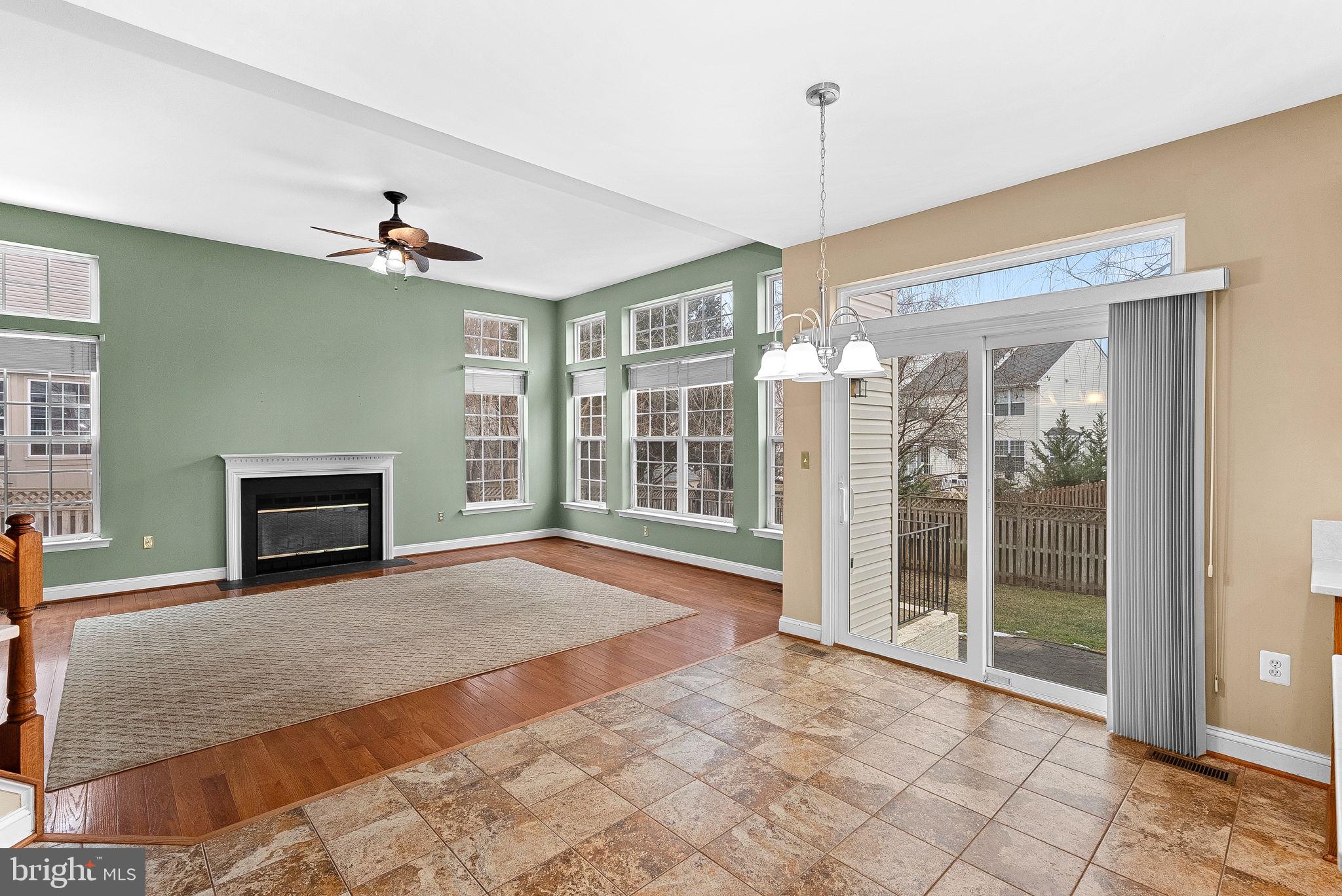 1616 CANDLEWOOD PLACE NE