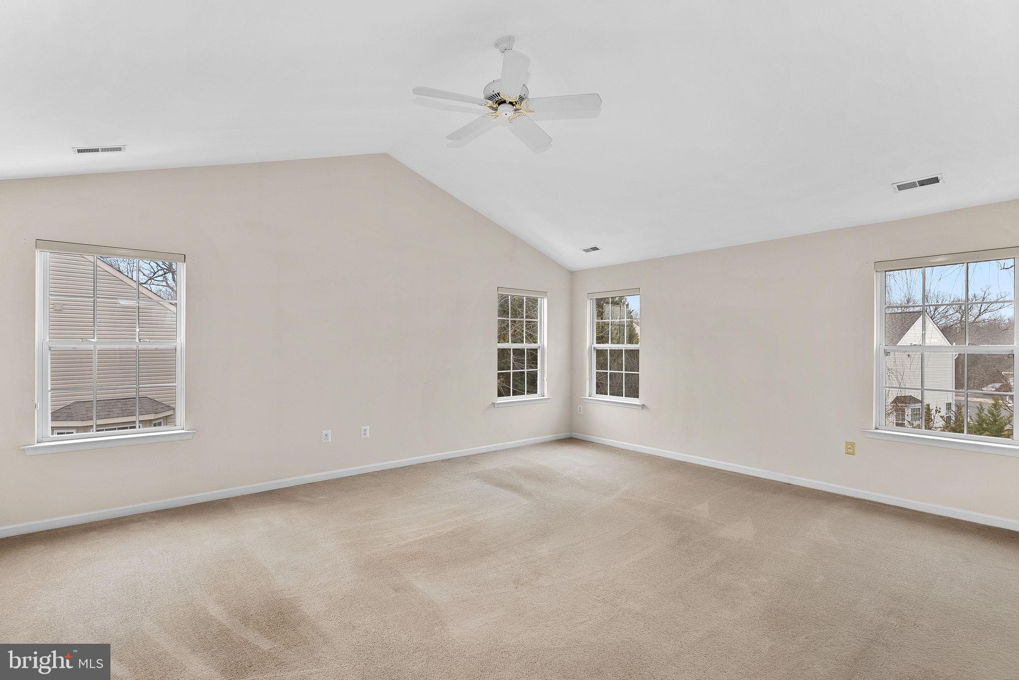 1616 CANDLEWOOD PLACE NE