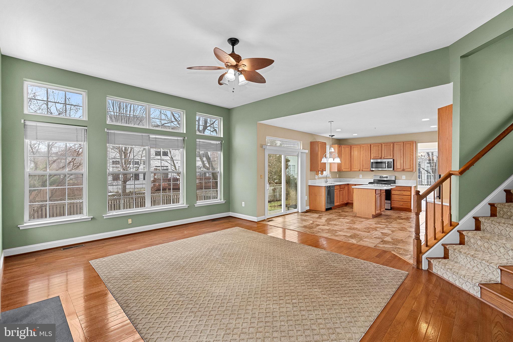 1616 CANDLEWOOD PLACE NE