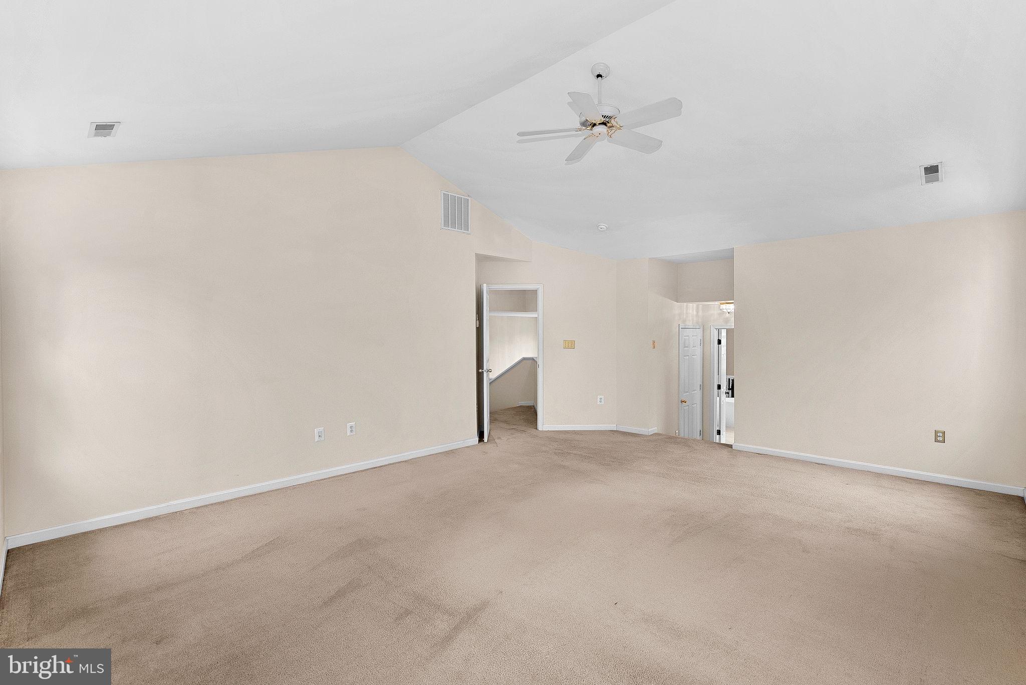 1616 CANDLEWOOD PLACE NE